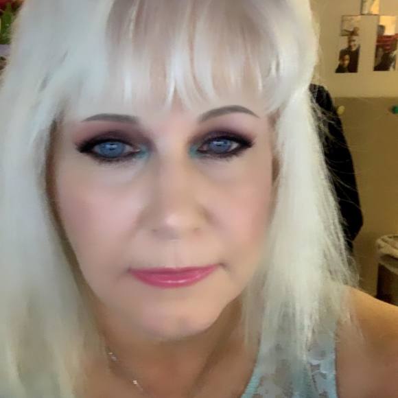 shellyhall200